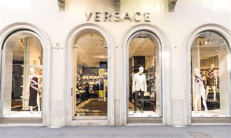 casa moda versace qualità|versace significato.